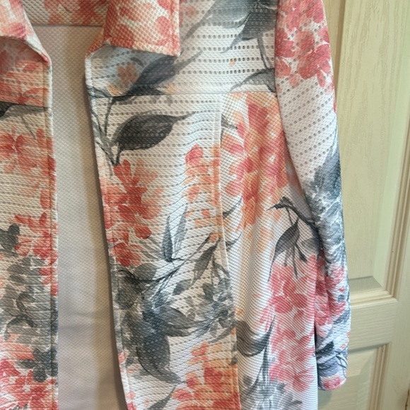 Alfred Dunner Womans Pink and Grey flowered Blazer Size 16 - Picture 3 of 7